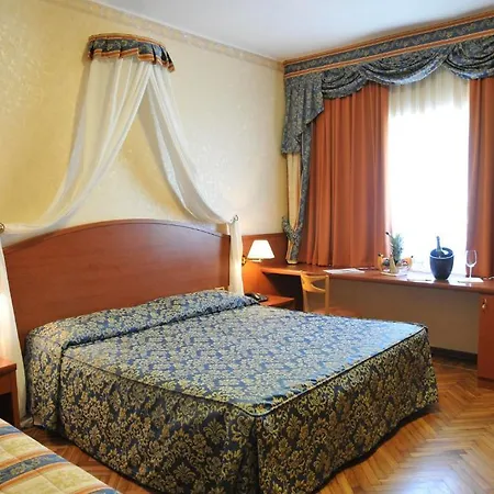 Excelsior Palace Hotel