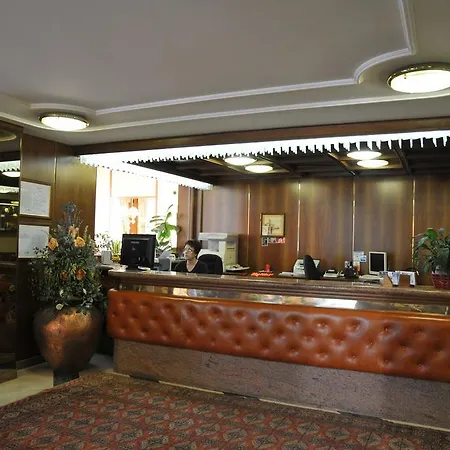 Excelsior Palace 3*
